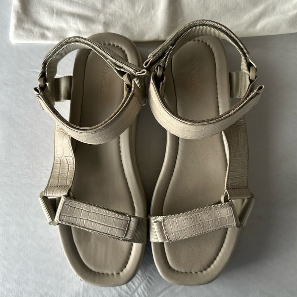 Vince tan embossed platform sandals size 8.5